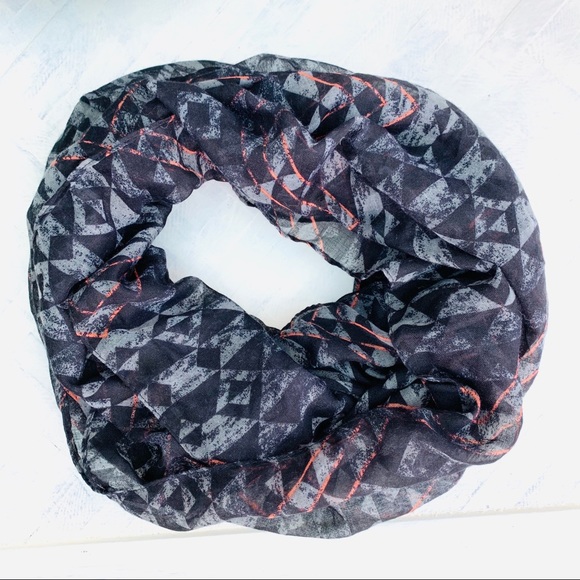 Vanity Accessories - Vanity Geometric Print Black Coral Infinity Scarf